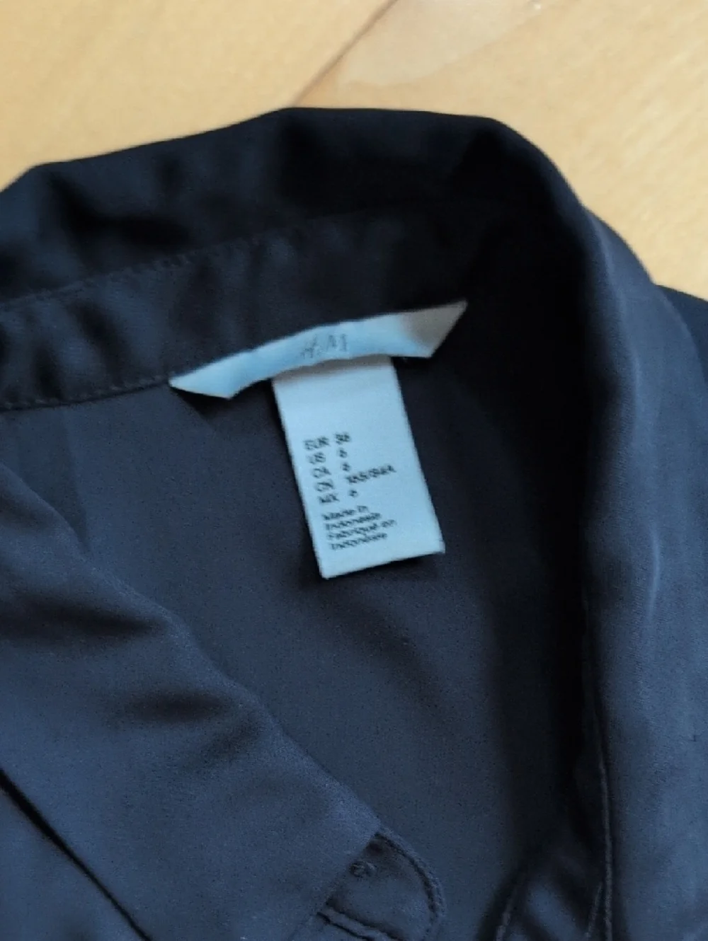 H&M Navy Long-Sleeve Satin Blouse - Picture 2 of 2